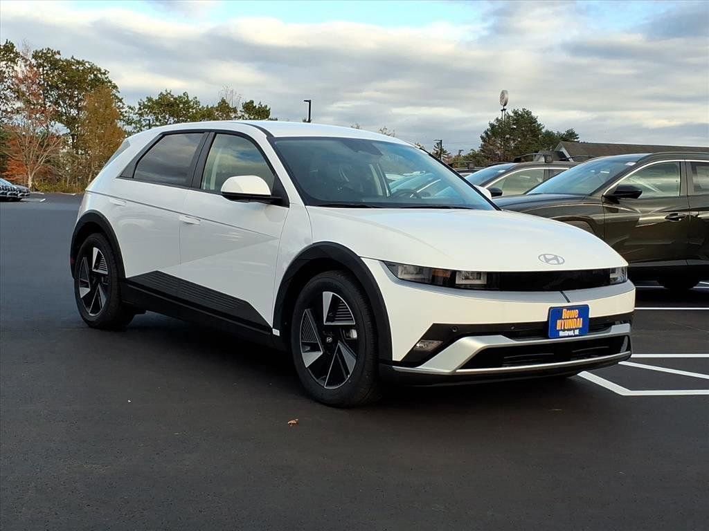 New 2025 Hyundai Ioniq 5 SE image 3