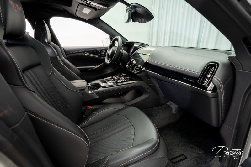 Used 2025 Aston Martin DBX 707 image 46