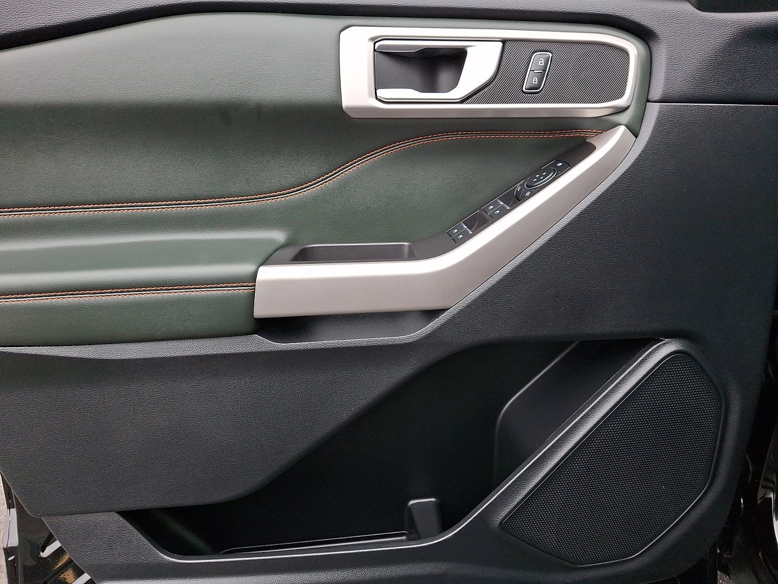 Used 2023 Ford Explorer Timberline image 13