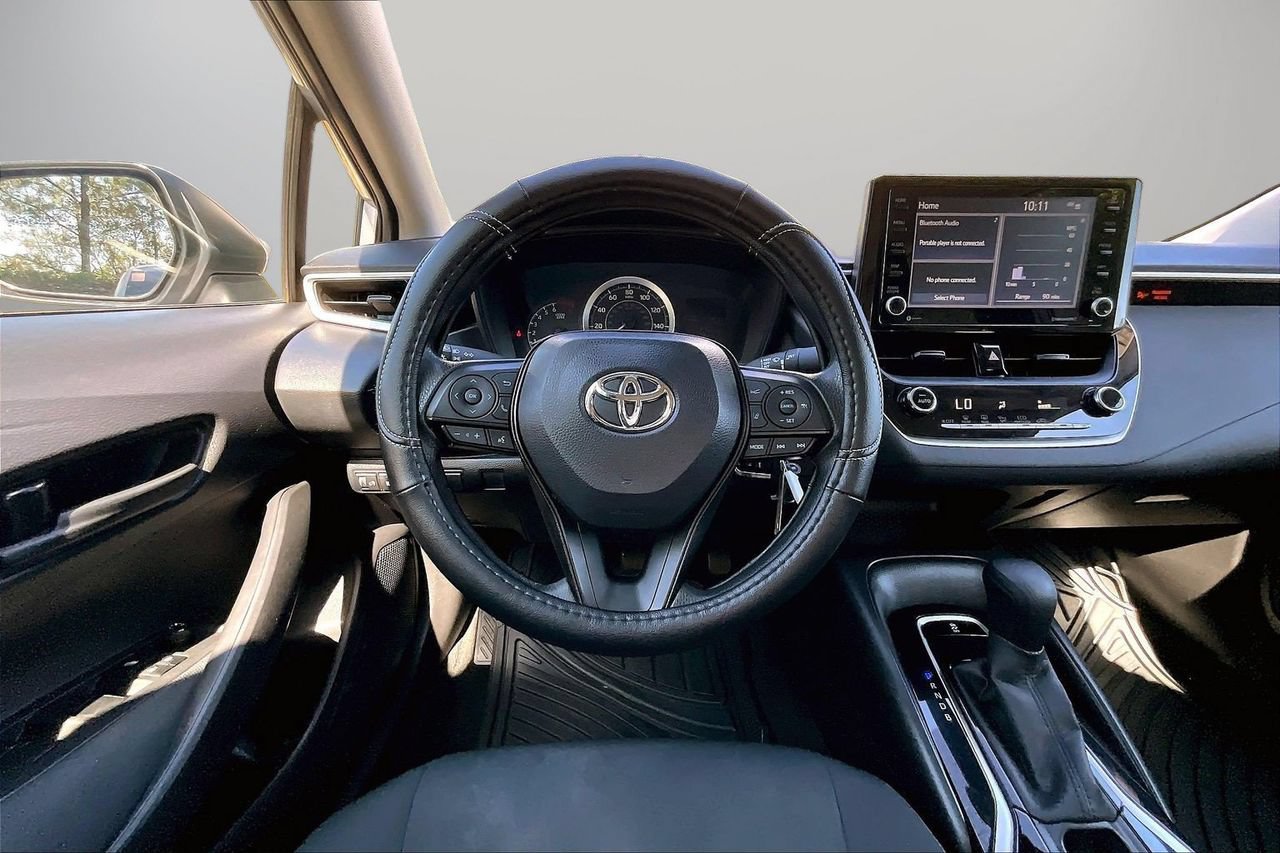 Used 2022 Toyota Corolla LE FWD image 11