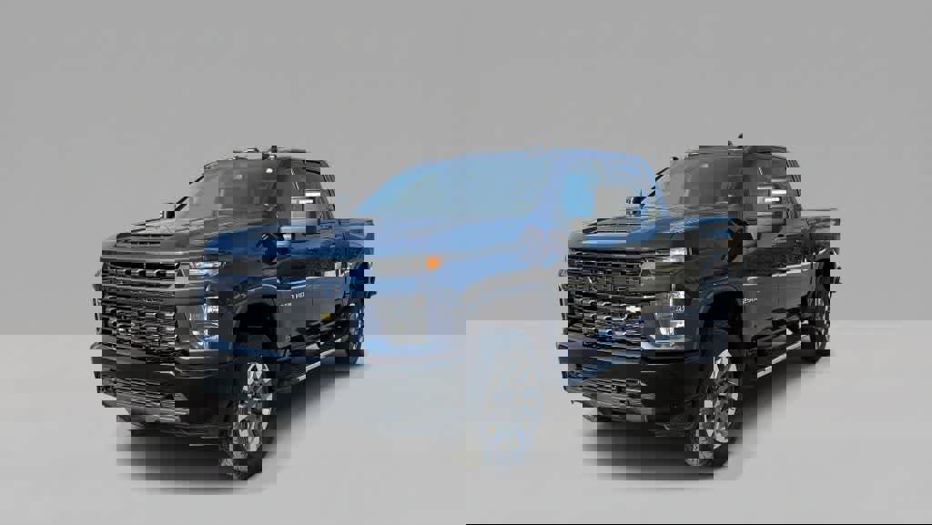 Used 2022 Chevrolet Silverado 2500 Custom w/ Custom Value Package AWD/4WD image 4