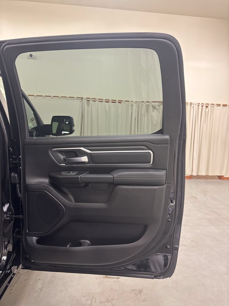 New 2026 RAM 1500 Big Horn w/ Night Edition AWD/4WD image 39