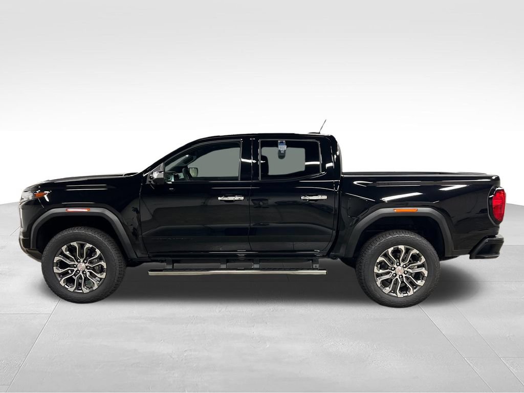 New 2026 GMC Canyon Denali w/ LPO, Black Badging Package AWD/4WD image 5