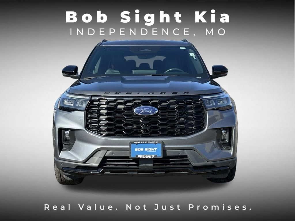 Used 2025 Ford Explorer ST-Line w/ ST-Line Street Pack image 20