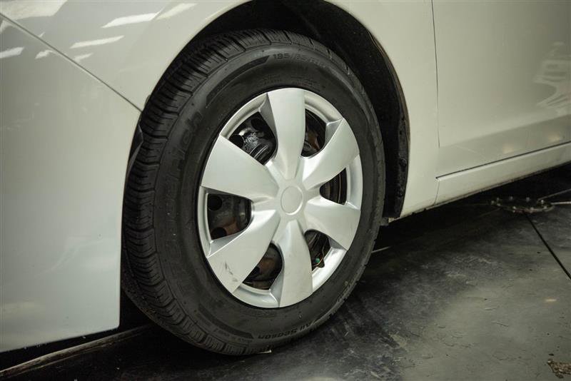 Used 2012 Subaru Impreza 2.0i image 3