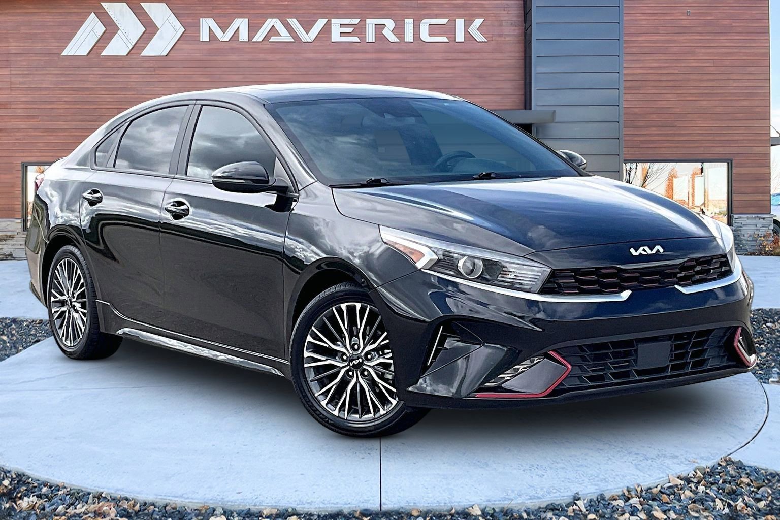 Used 2023 Kia Forte GT-Line w/ GT-Line Premium Package FWD image 1