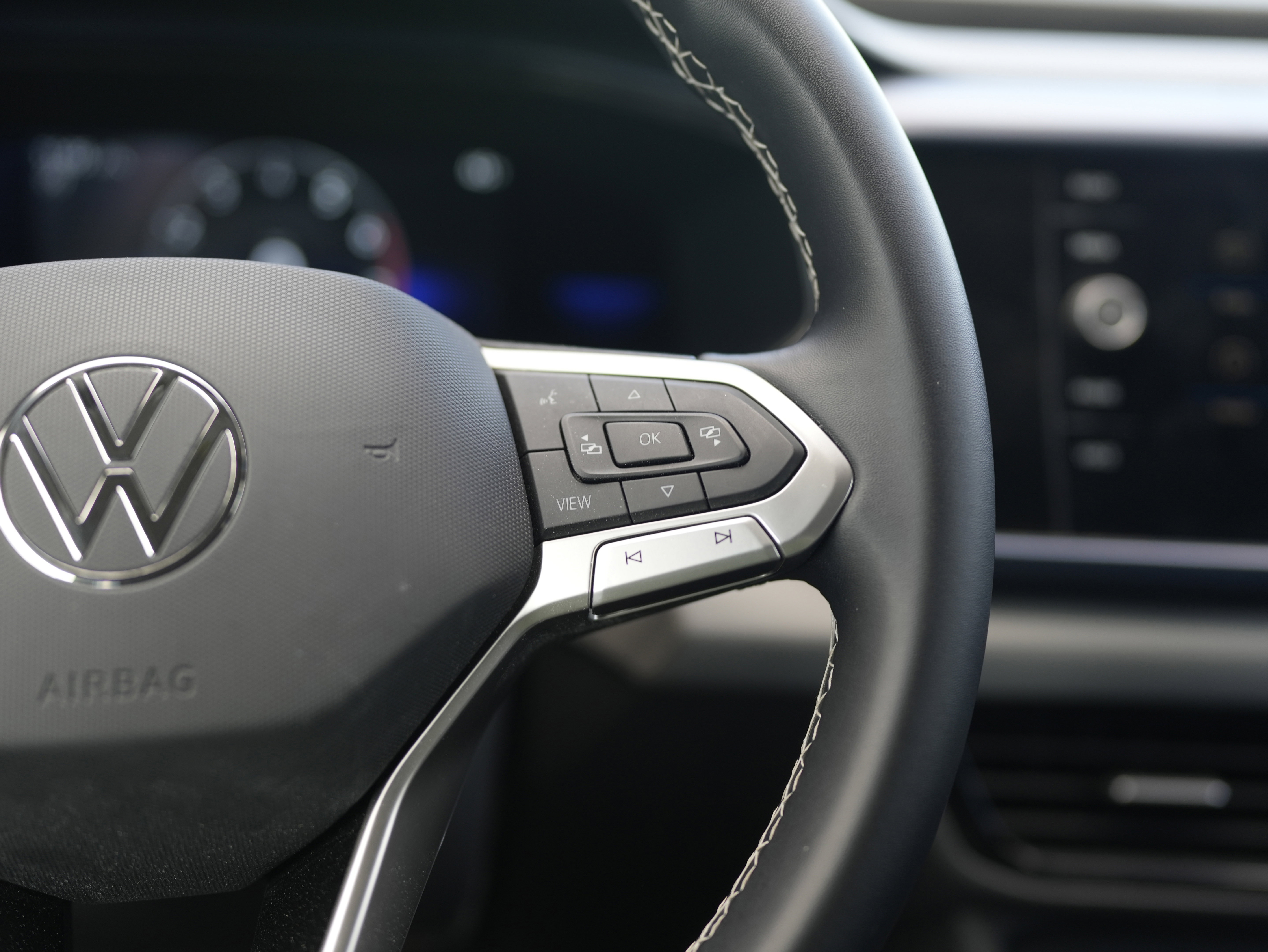 Used 2022 Volkswagen Taos SE image 21