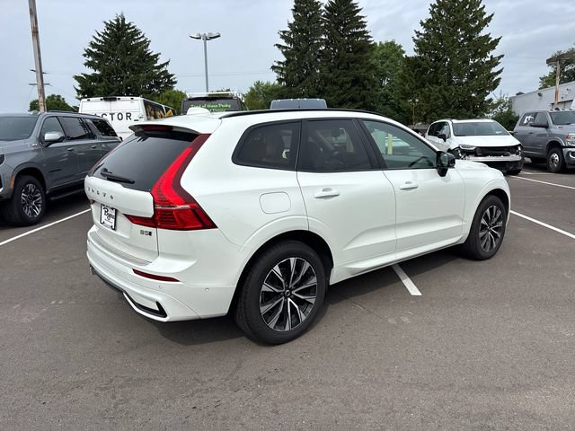 Used 2023 Volvo XC60 B5 Plus AWD/4WD image 29