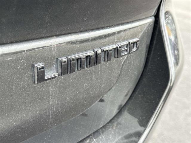 Used 2023 Jeep Grand Cherokee L Limited w/ Black Appearance Package image 6