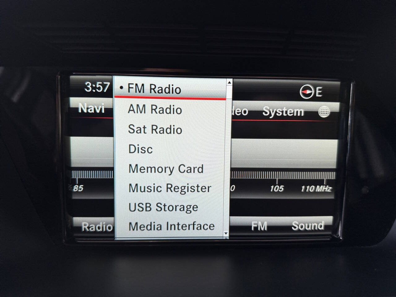 Used 2014 Mercedes-Benz GLK 350 4MATIC image 23