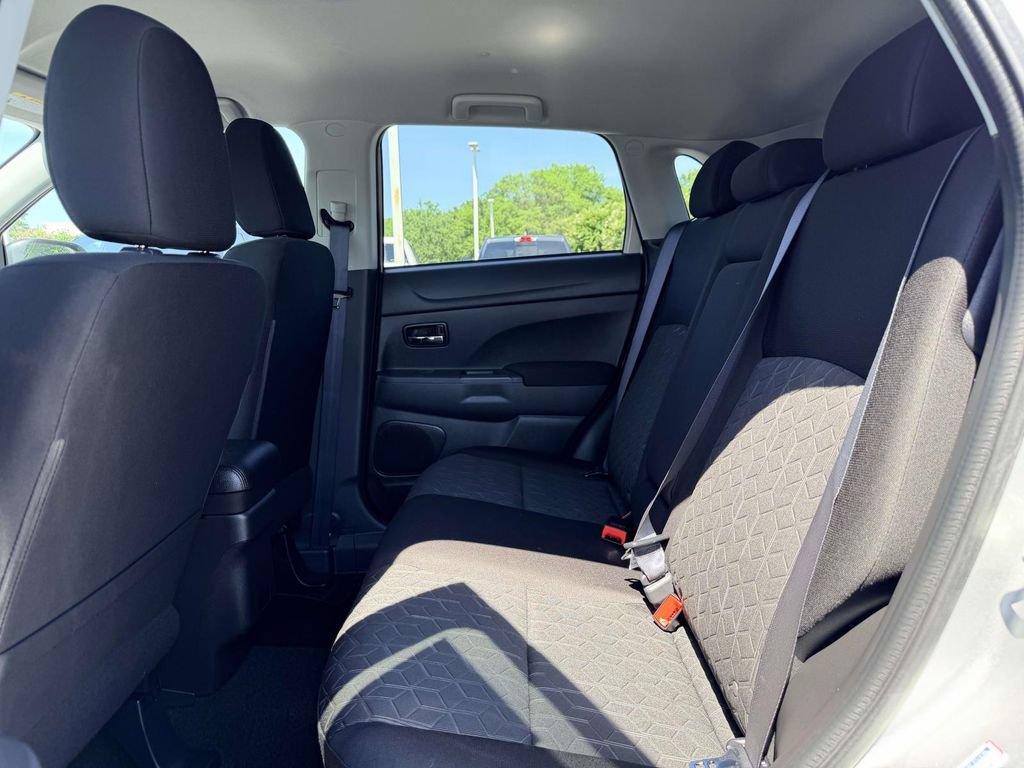 Used 2025 Mitsubishi Outlander Sport ES AWD/4WD image 12