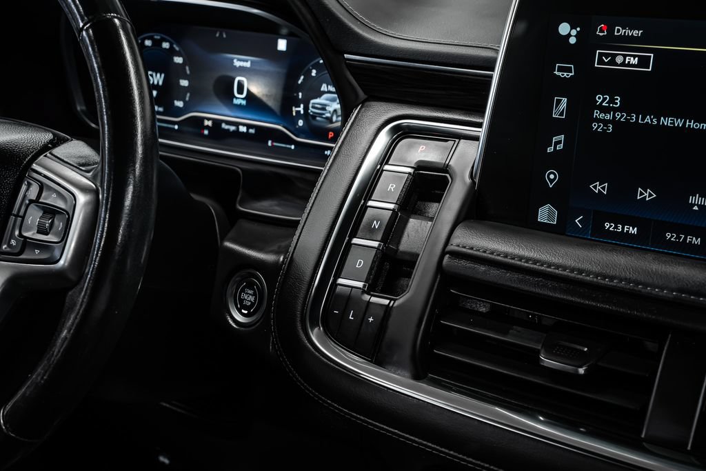 Used 2022 Chevrolet Tahoe Z71 w/ Luxury Package AWD/4WD image 26
