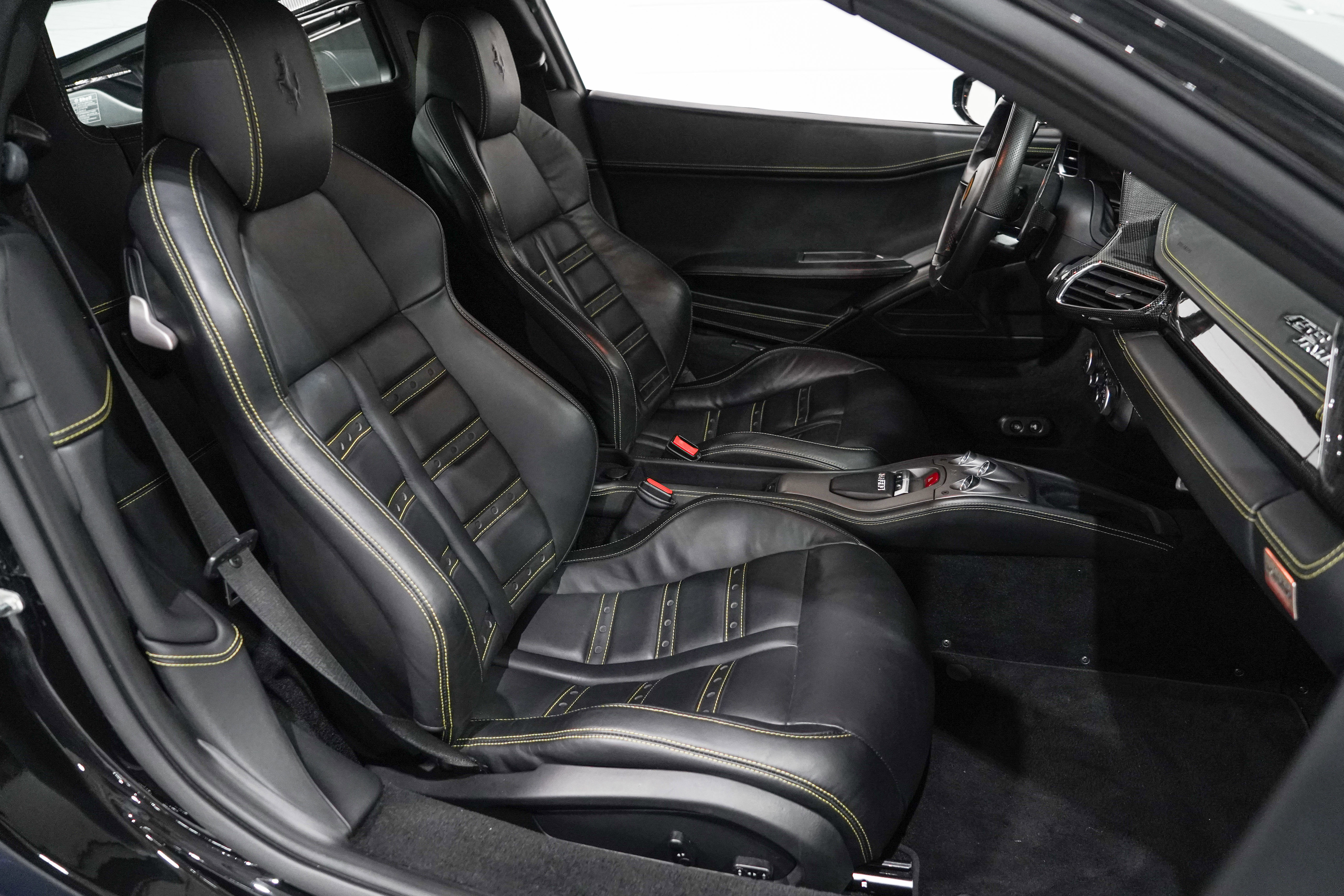 Used 2011 Ferrari 458 Italia Coupe RWD image 15