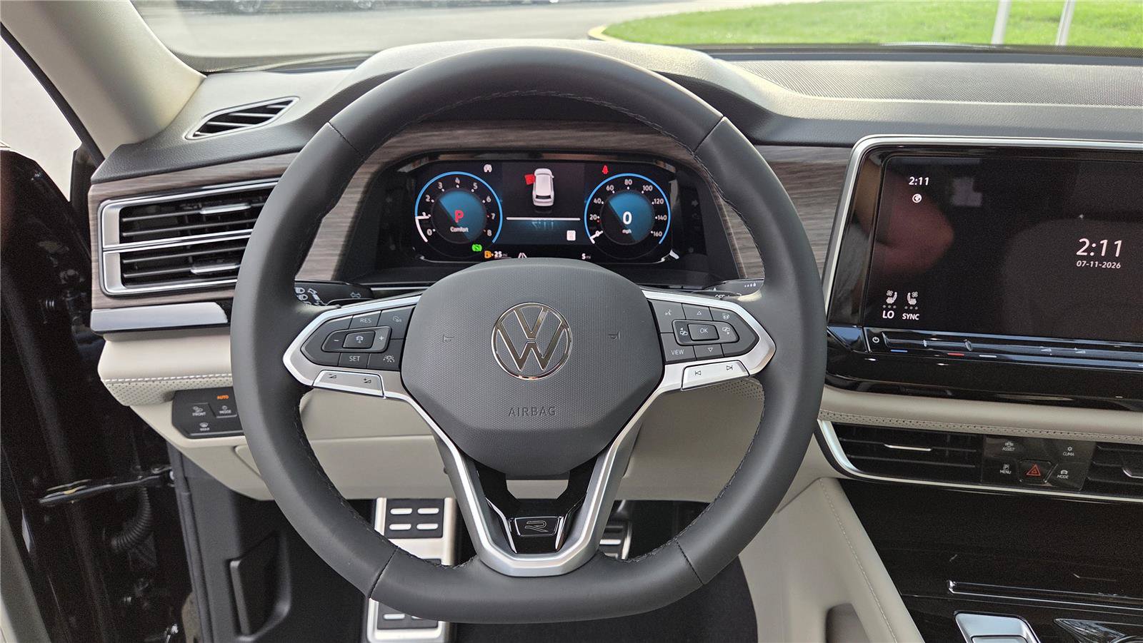 New 2026 Volkswagen Atlas SEL Premium R-Line AWD/4WD image 16