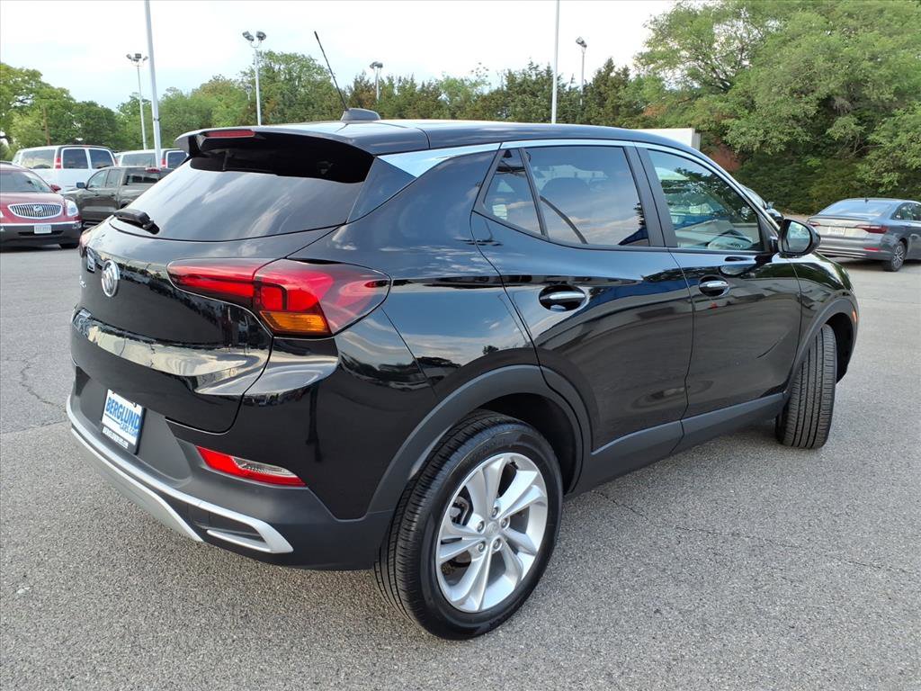 Used 2023 Buick Encore GX Preferred w/ Cold Weather Comfort Package AWD/4WD image 4