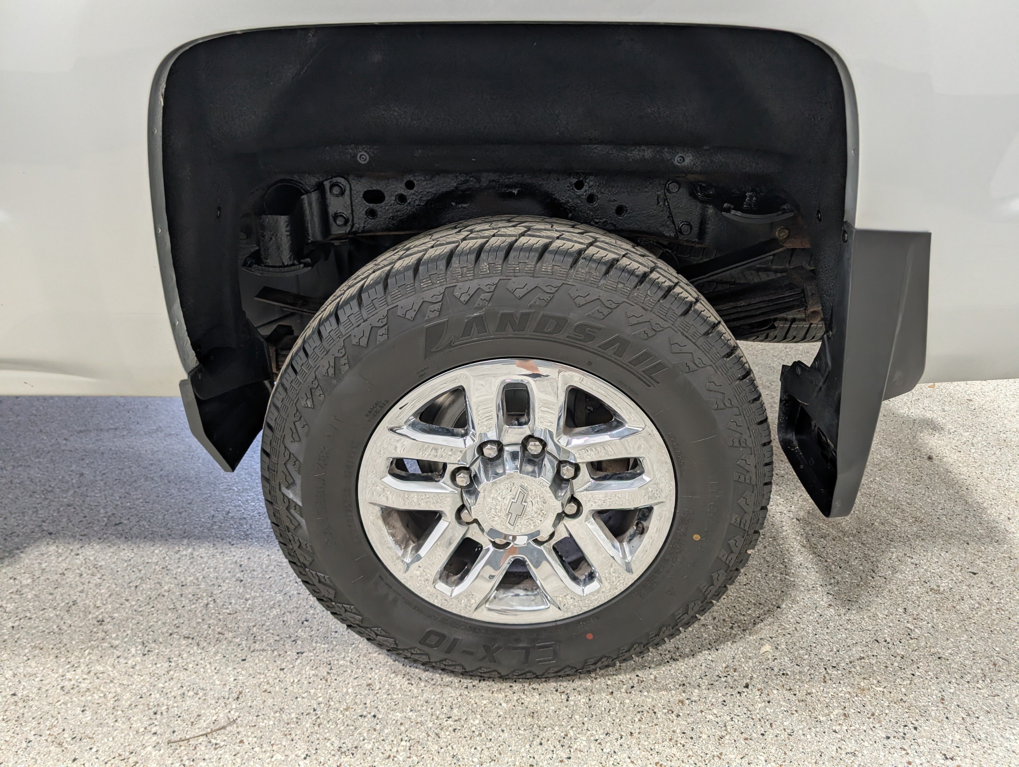Used 2019 Chevrolet Silverado 3500 LTZ w/ Duramax Plus Package AWD/4WD image 13