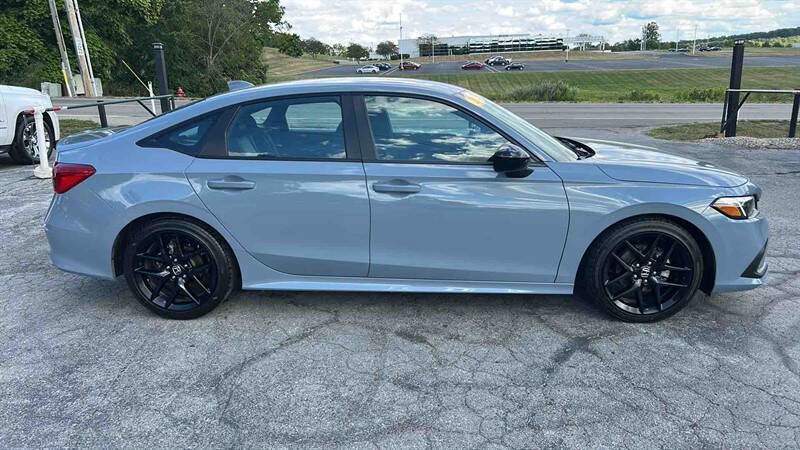 Used 2023 Honda Civic Sport image 2