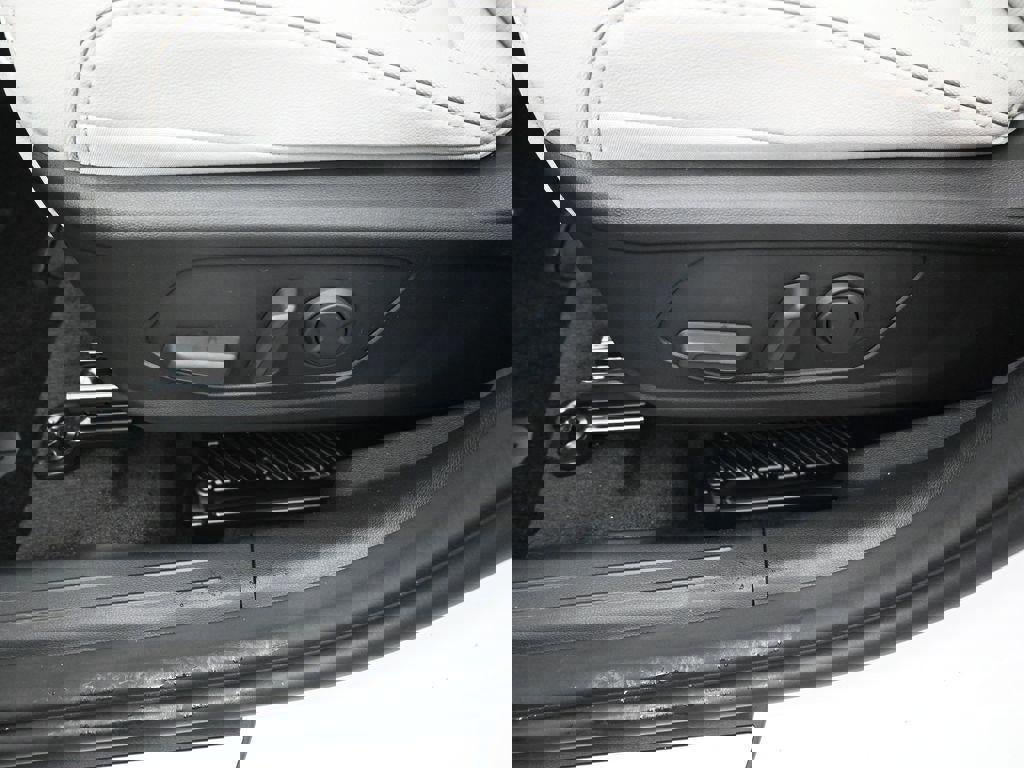 New 2026 Hyundai Tucson Limited image 27