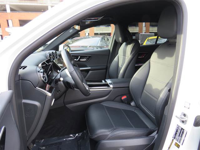 Used 2025 Mercedes-Benz GLC 300 4MATIC image 19