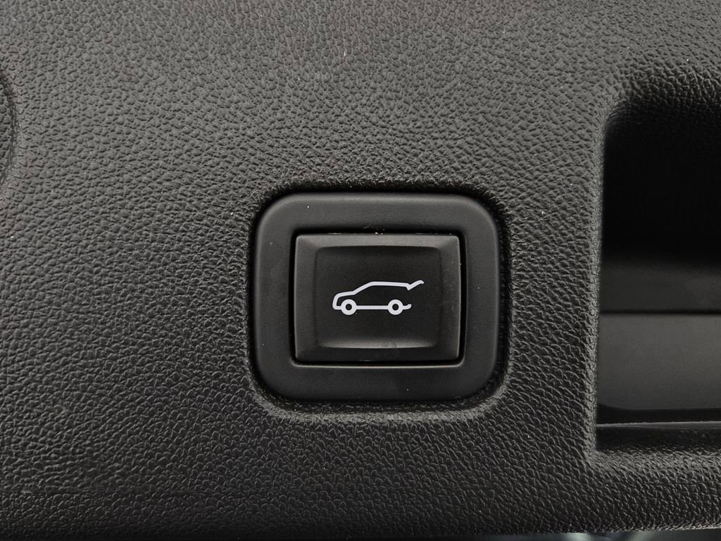 Used 2023 Chevrolet Equinox LT w/ Driver Convenience Package AWD/4WD image 29