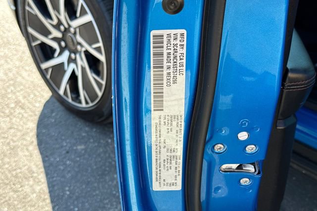 Used 2025 Jeep Wagoneer S Limited image 37