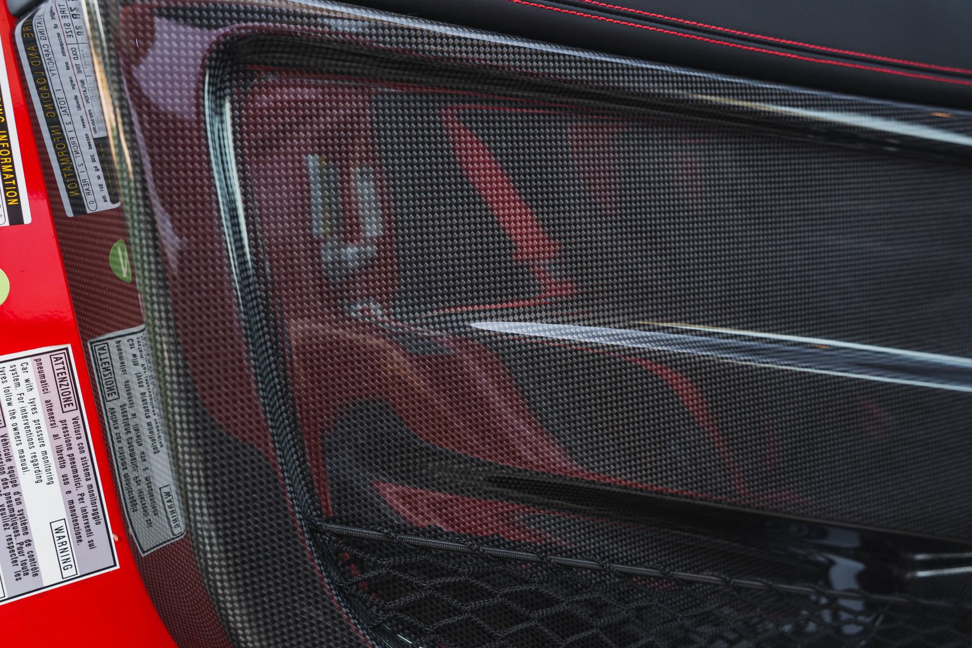 Used 2015 Ferrari 458 Speciale Coupe RWD image 40