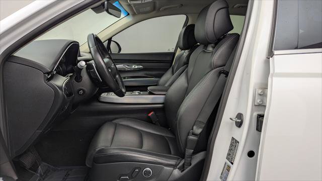 Used 2022 Genesis GV70 2.5T w/ Select Package AWD/4WD image 13