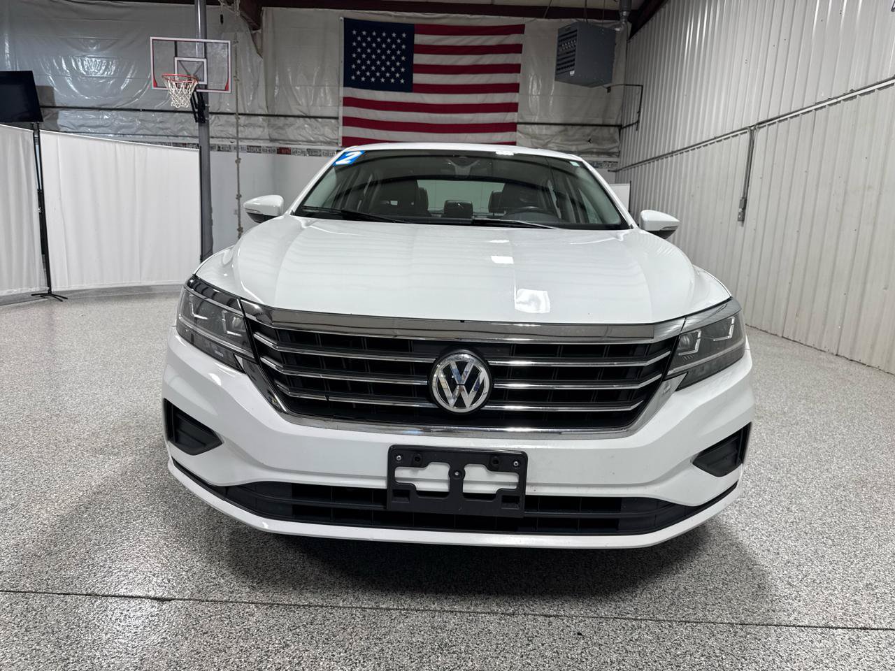 Used 2021 Volkswagen Passat 2.0T SE FWD image 3