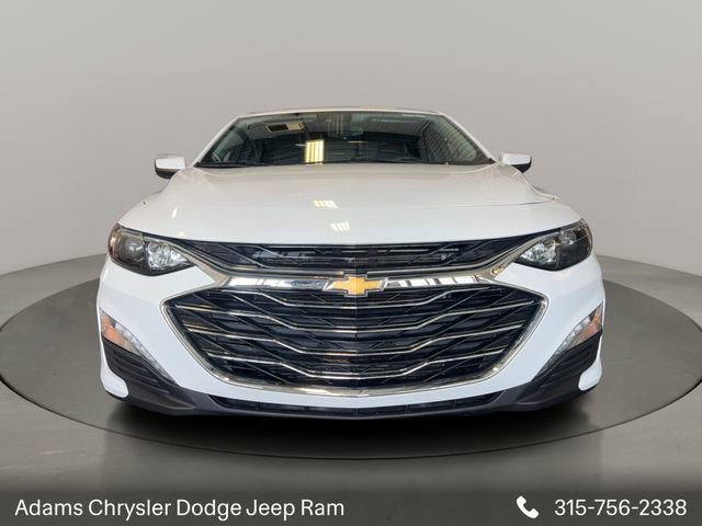Used 2024 Chevrolet Malibu LT image 2
