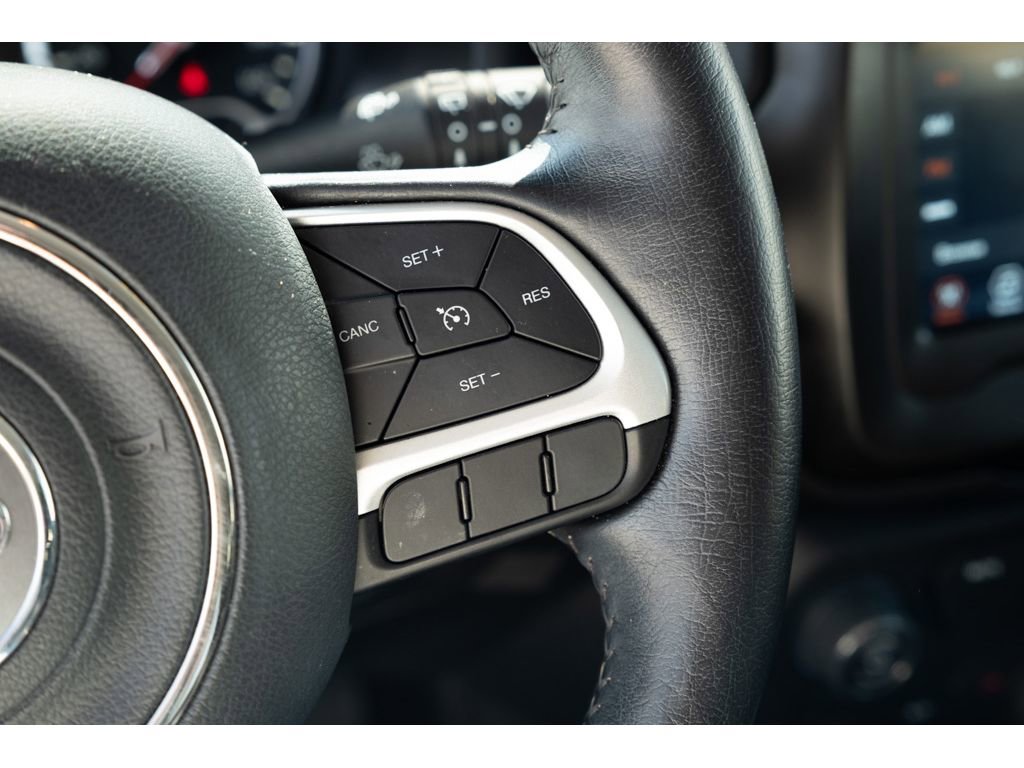 Used 2021 Jeep Renegade Latitude w/ Convenience Group image 17