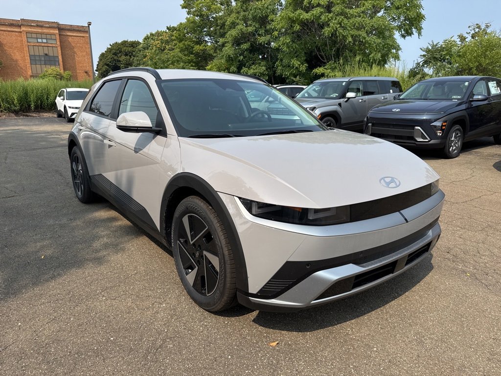 New 2025 Hyundai Ioniq 5 SEL image 1