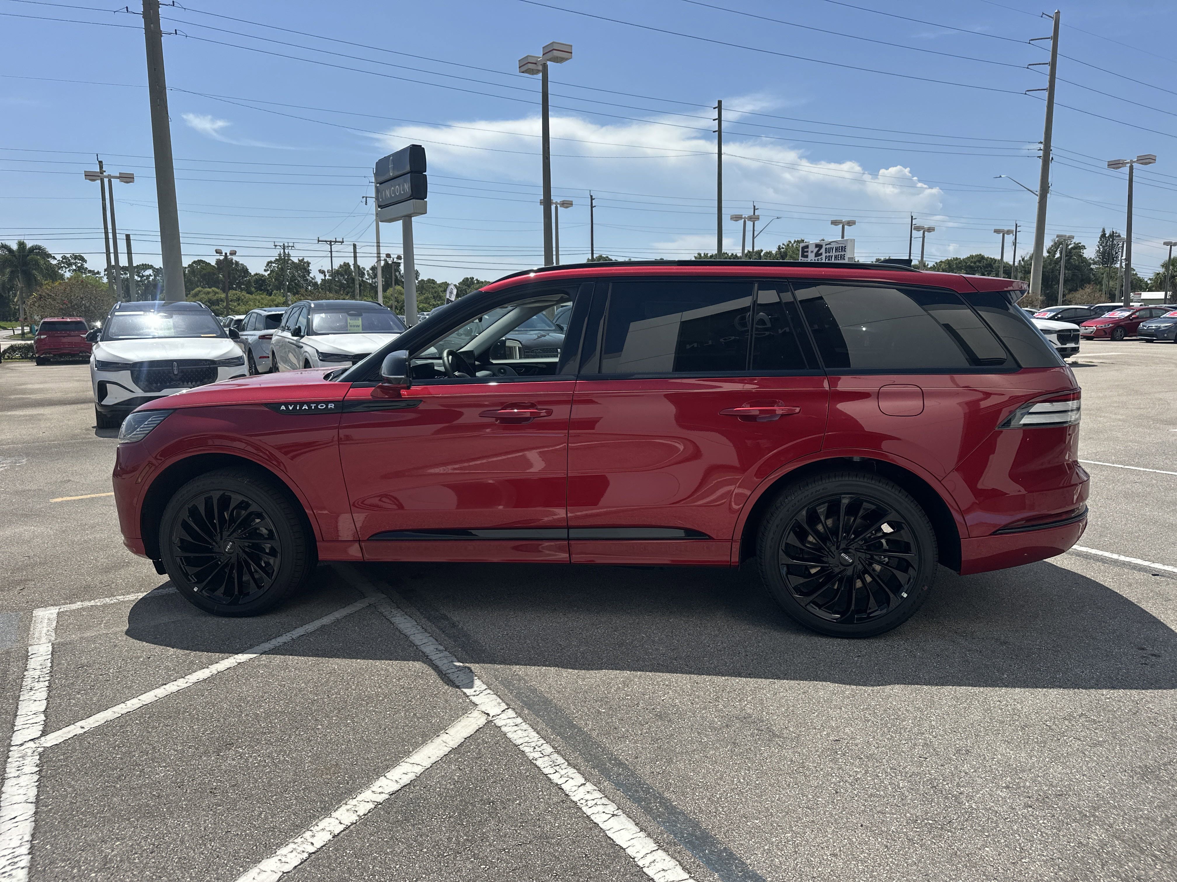 New 2025 Lincoln Aviator Reserve w/ Equipment Group 201A image 9