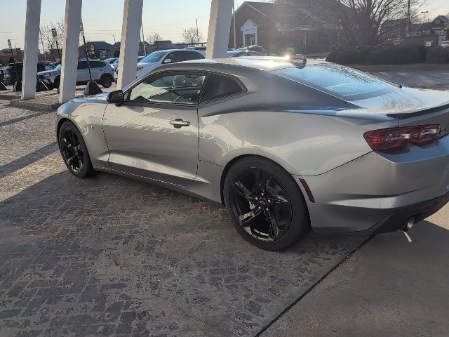 Used 2024 Chevrolet Camaro LT image 8
