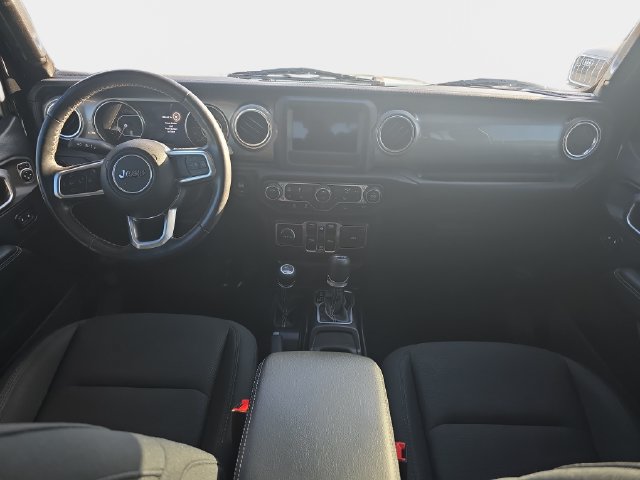 Used 2019 Jeep Wrangler Unlimited Sahara w/ Cold Weather Group AWD/4WD image 10