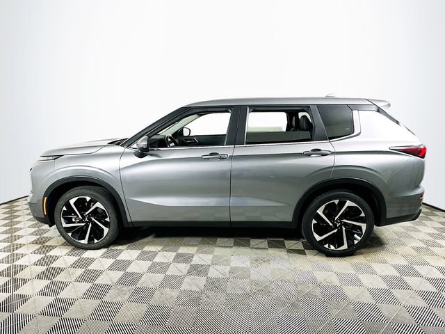 Used 2024 Mitsubishi Outlander SE FWD image 6