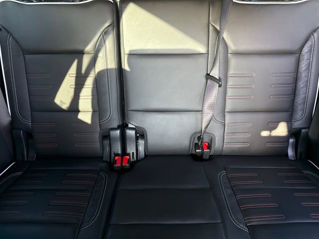 Used 2025 GMC Yukon AT4 Ultimate image 18