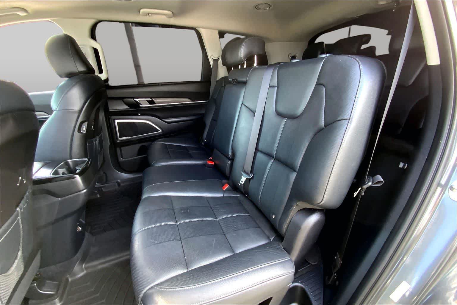 Used 2022 Kia Telluride EX w/ Towing Package AWD/4WD image 37