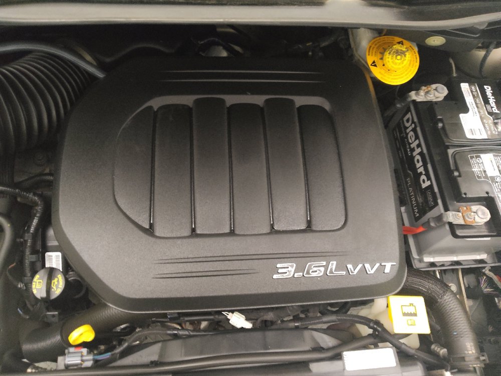 Used 2015 Dodge Grand Caravan American Value Package FWD image 30