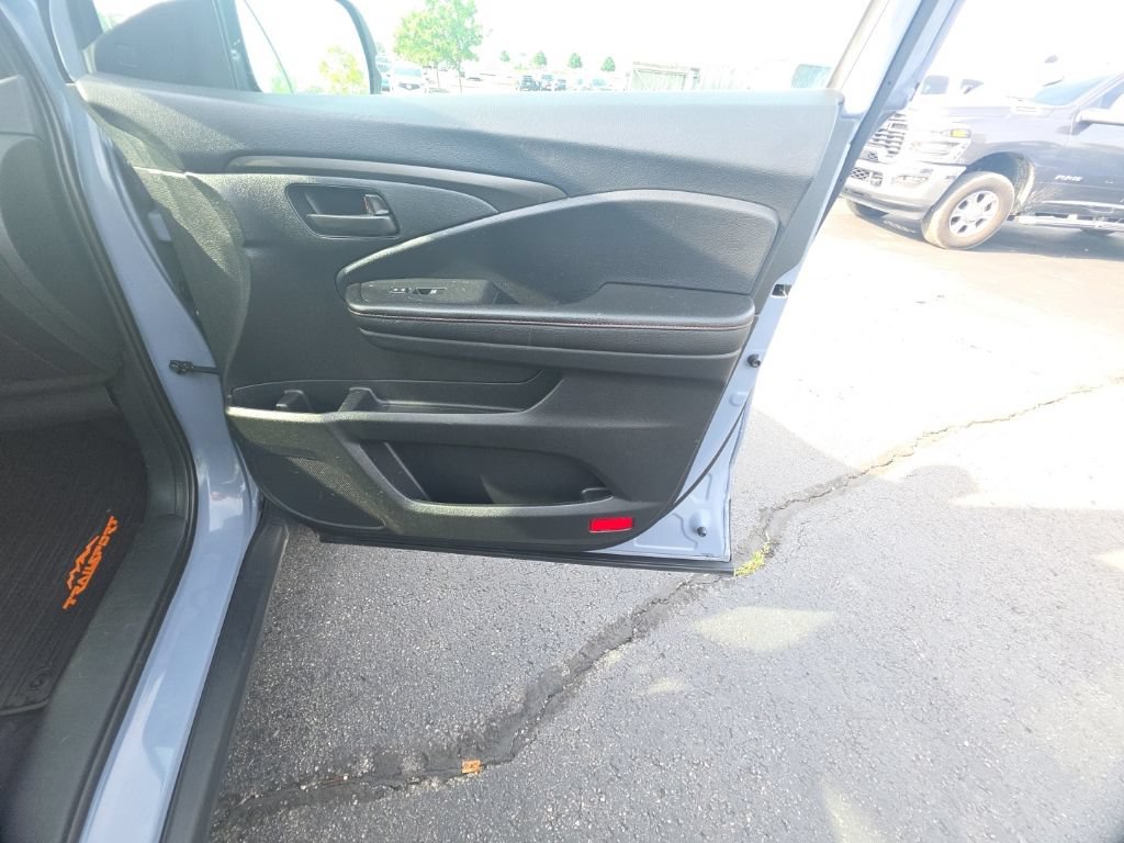 Used 2024 Honda Passport TrailSport image 33
