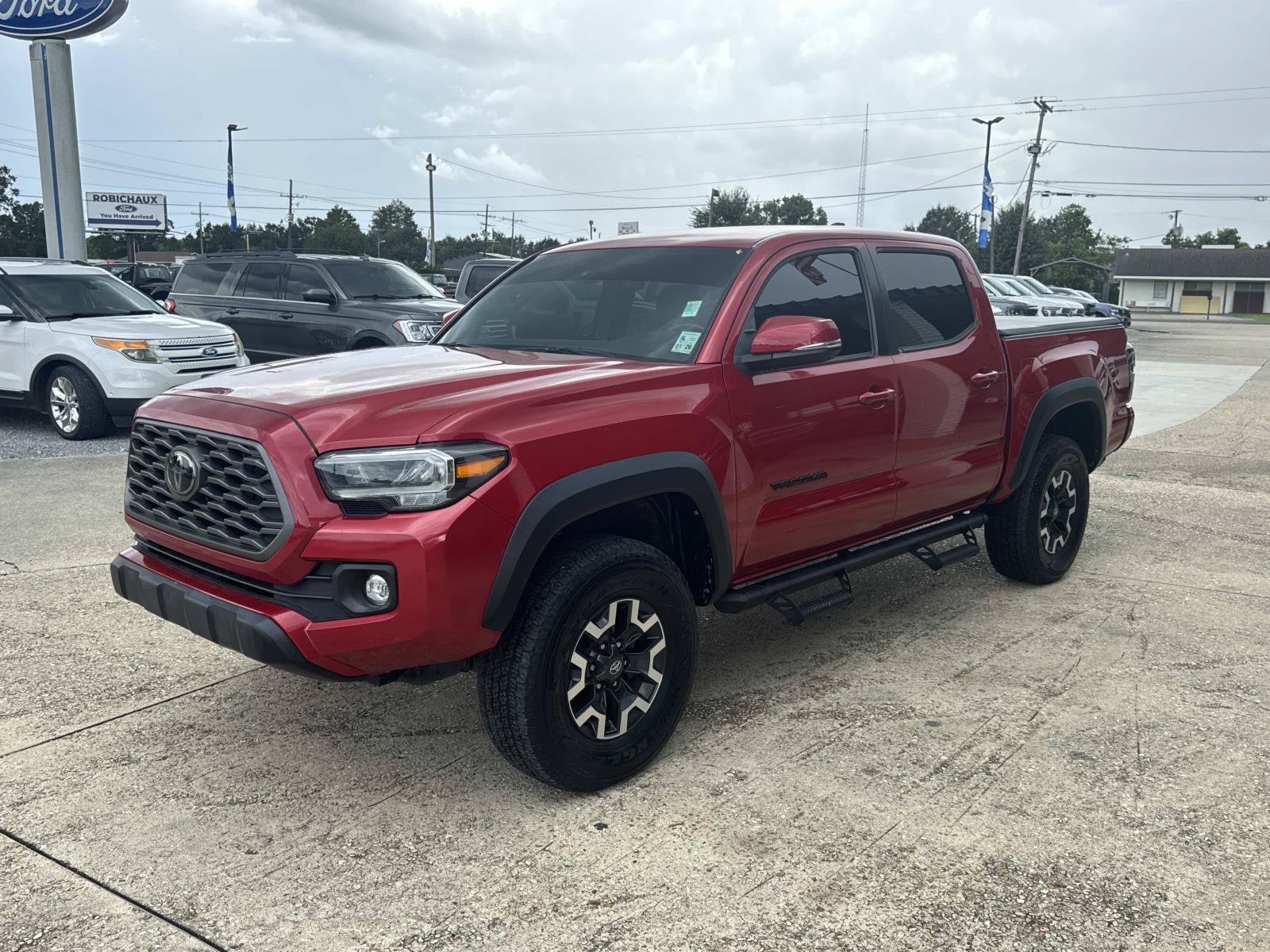 Used 2021 Toyota Tacoma TRD Off-Road w/ Technology Package AWD/4WD image 3