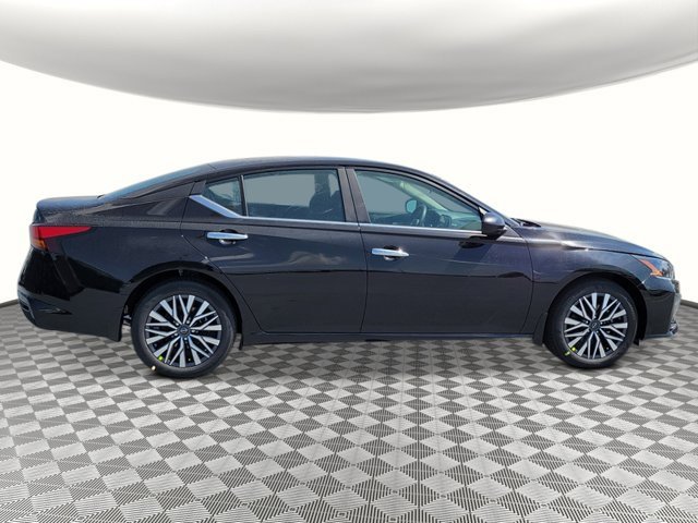 New 2025 Nissan Altima 2.5 SV image 6