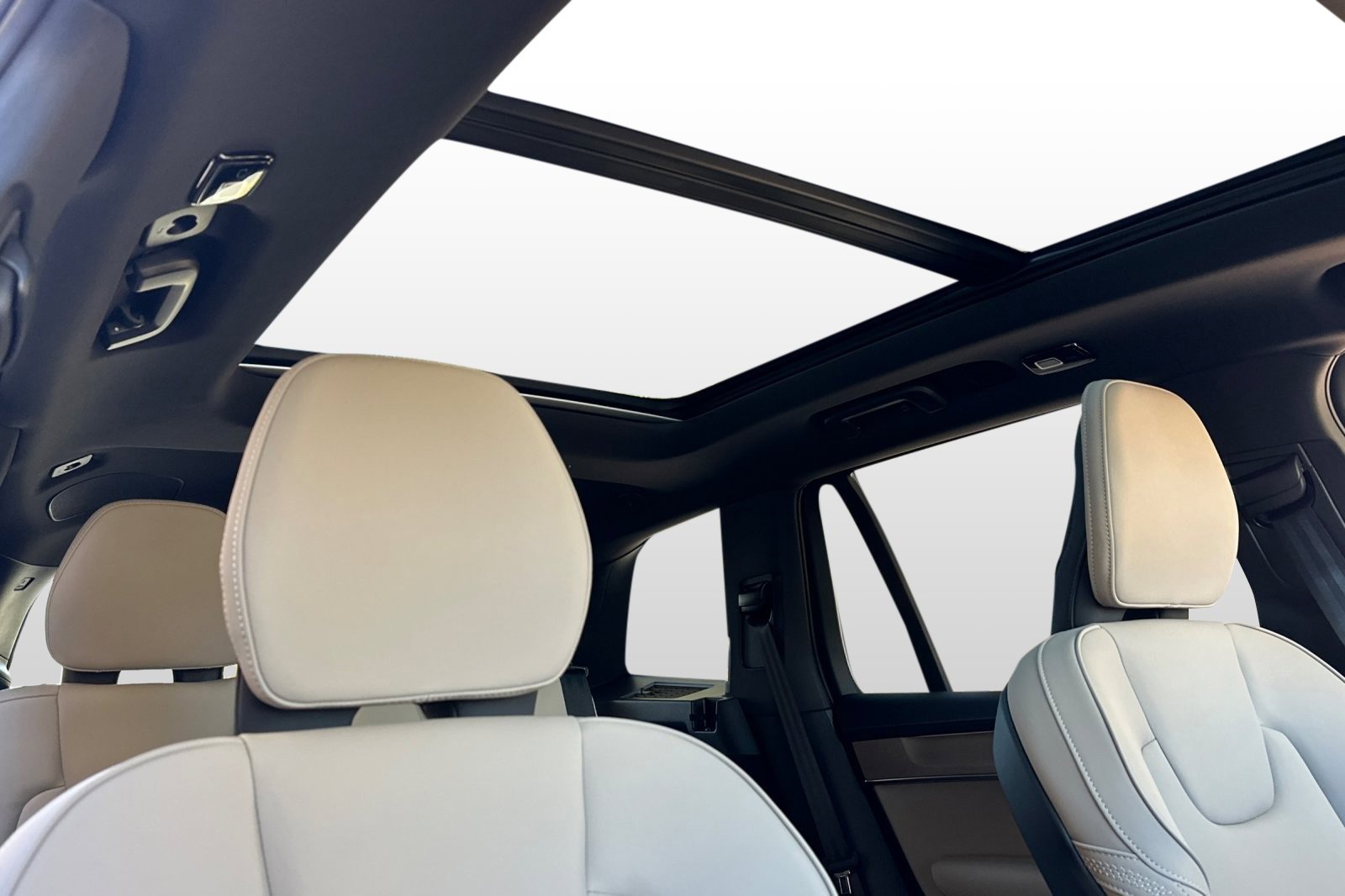 New 2026 Volvo XC90 T8 Plus image 20