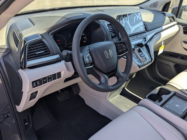 New 2026 Honda Odyssey Touring image 3