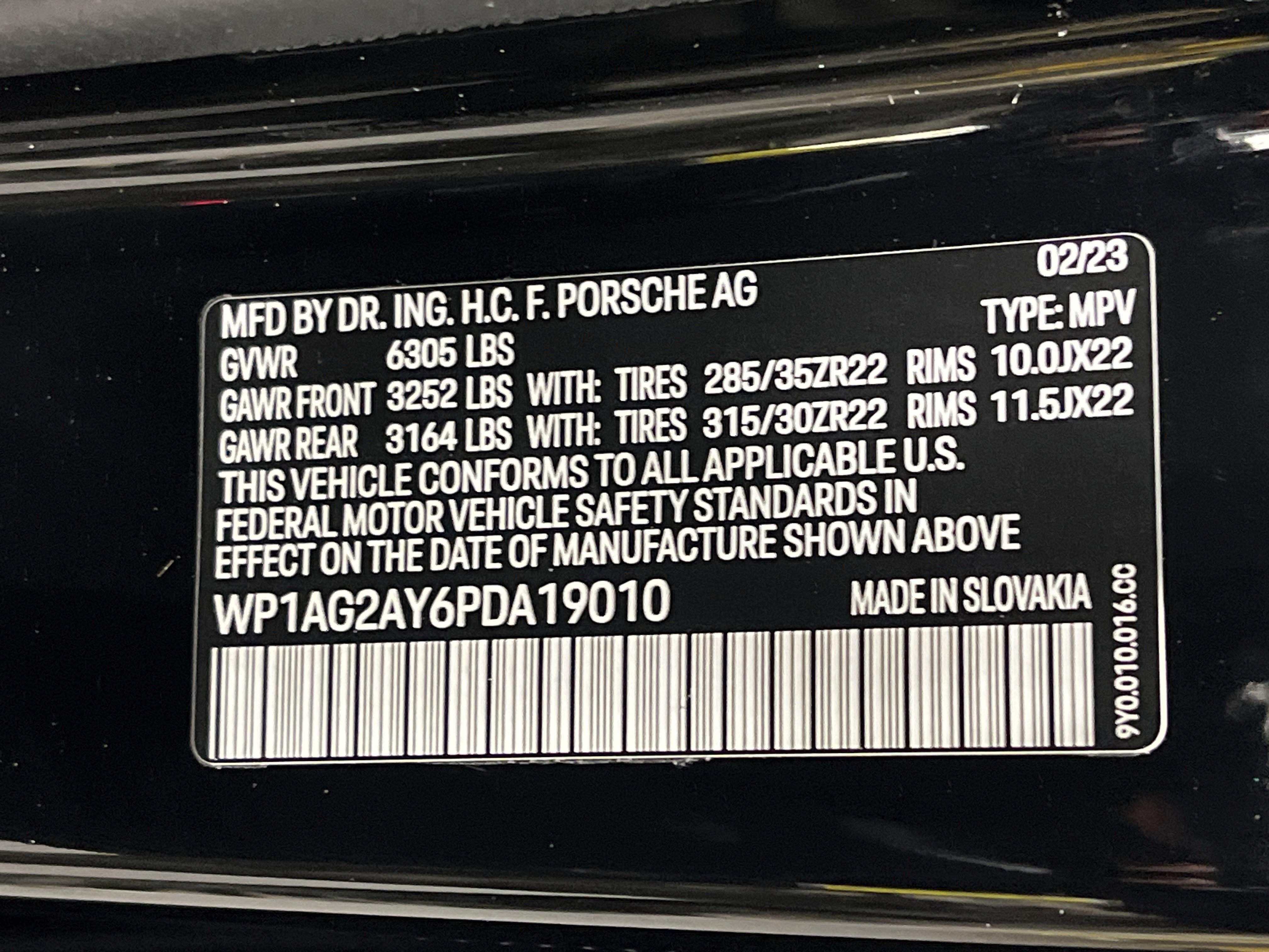 Used 2023 Porsche Cayenne GTS image 34