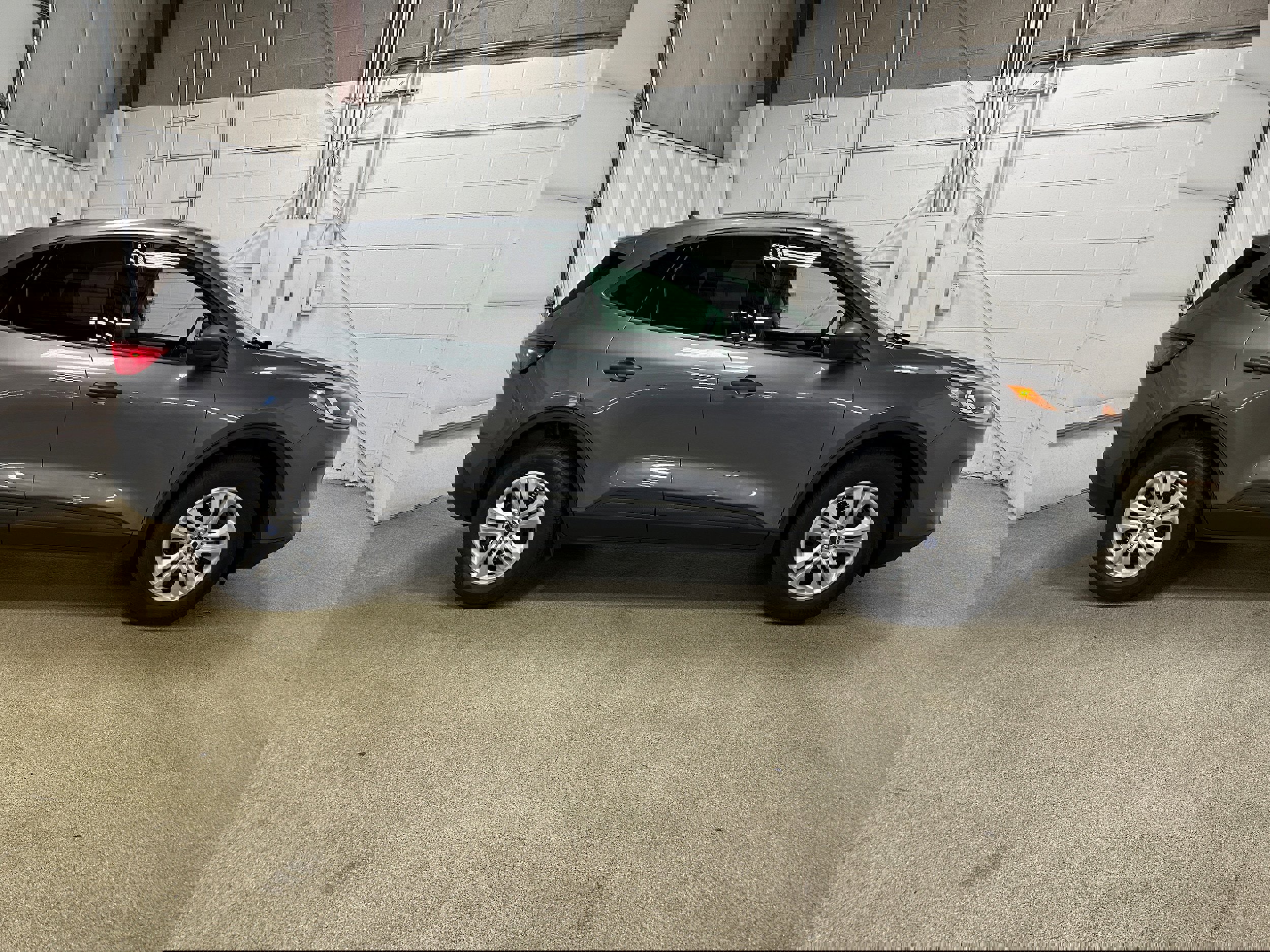 Certified 2022 Ford Escape S image 5