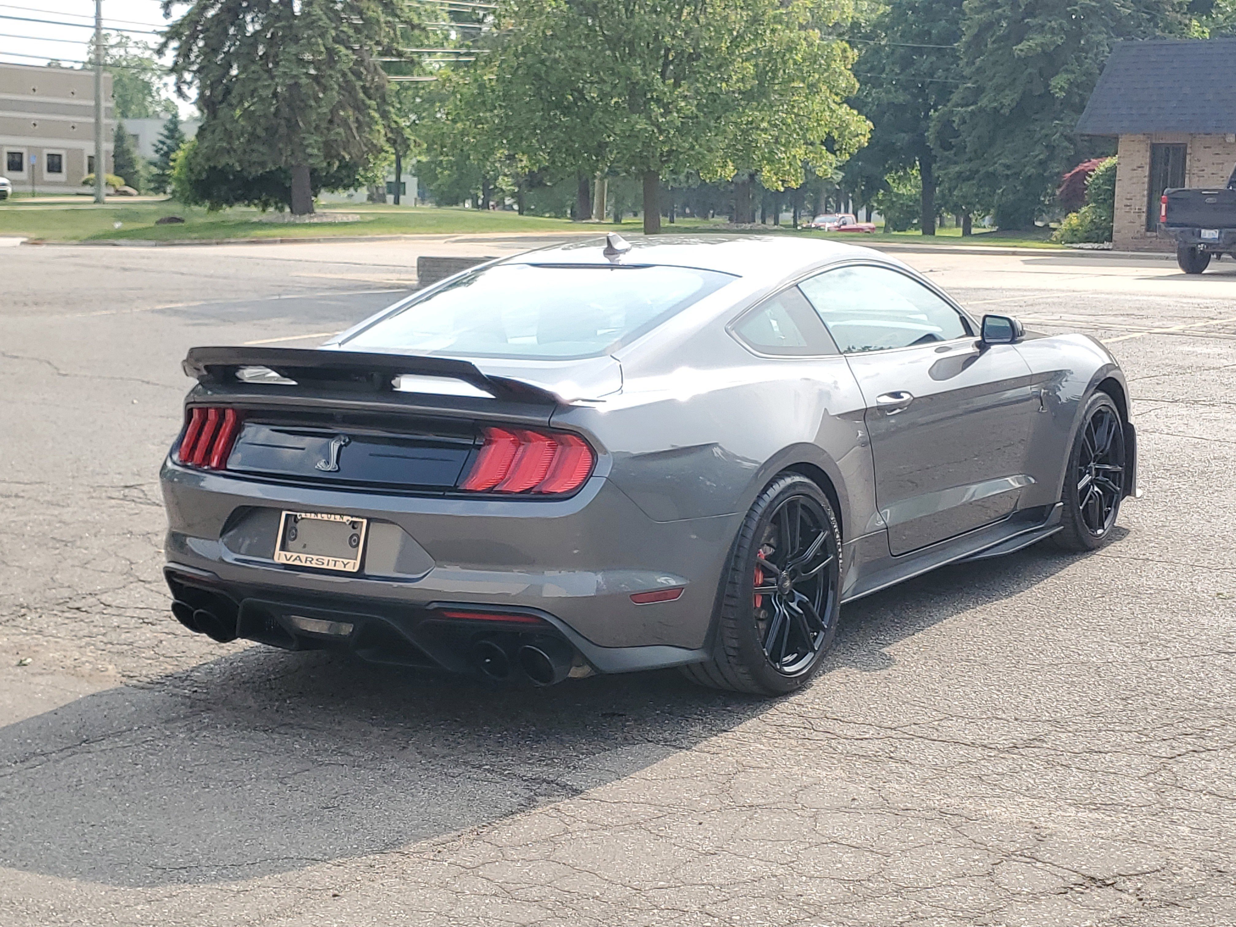 Used 2021 Ford Mustang Shelby GT500 w/ Technology Package image 6