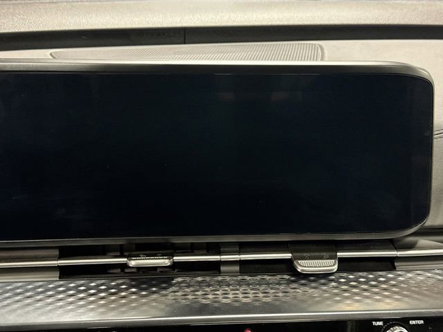 Used 2024 Kia Carnival SX Prestige FWD image 12