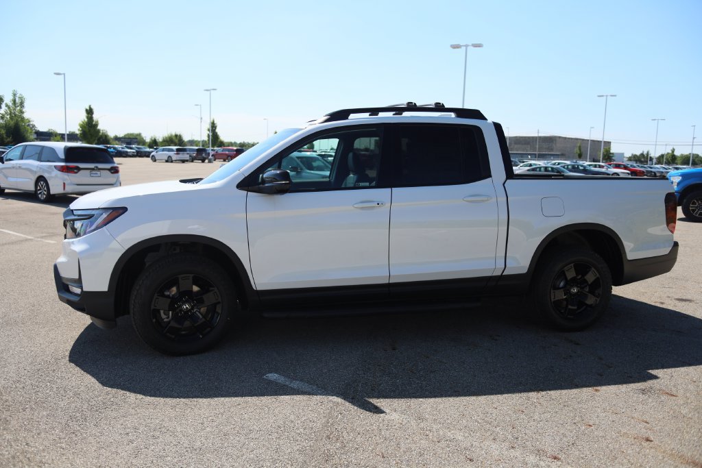 New 2026 Honda Ridgeline Black Edition image 9