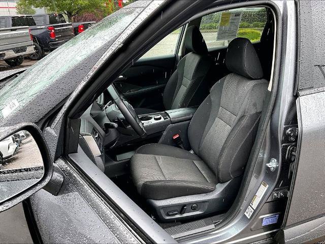 Certified 2025 Nissan Rogue SV AWD/4WD image 10