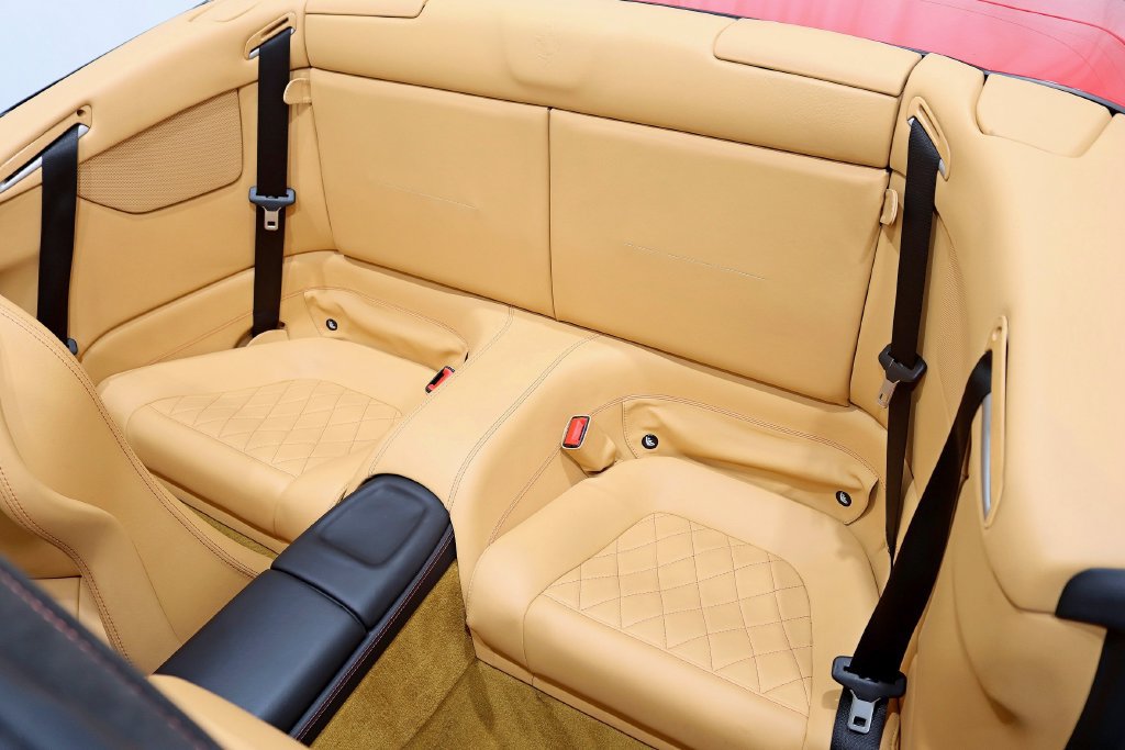 Used 2012 Ferrari California RWD image 25